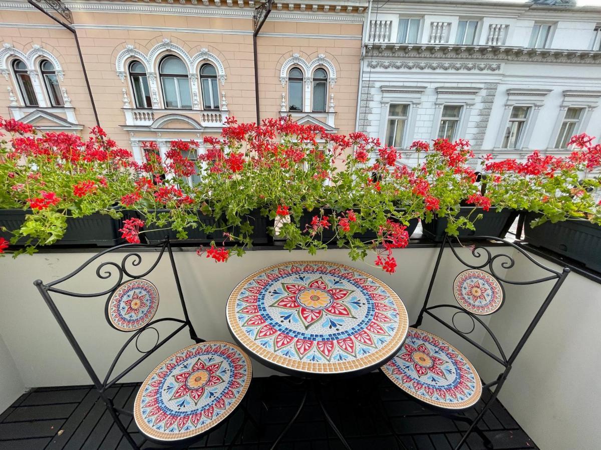 Jeny Boutique Apartment Targu Mures Exterior photo